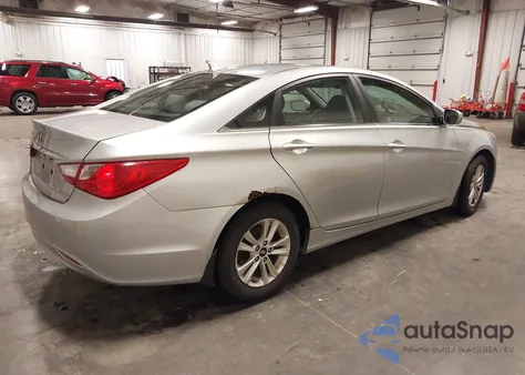2011 Hyundai Sonata from USA, damaged, VIN 5NPEB41C7BH153139